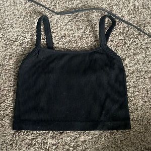 black cropped tank